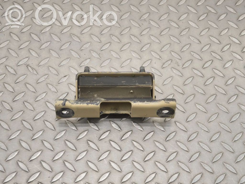 GMC Sierra 1000 Gearbox mount 