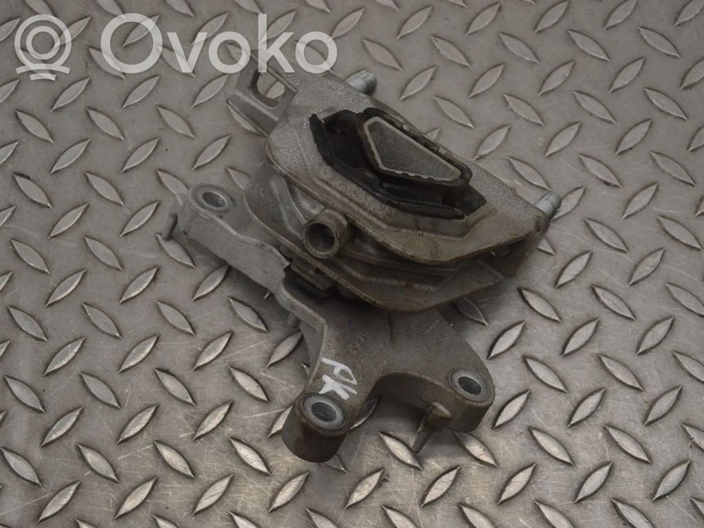 Engine mount bracket   9826551880