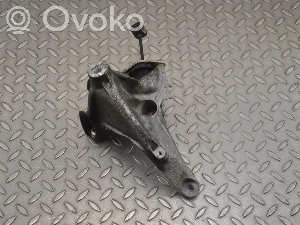 Audi Q5 SQ5 FY Engine mounting bracket 