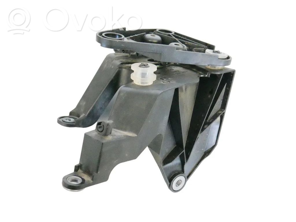 Skoda Enyaq iV Support bolc ABS 