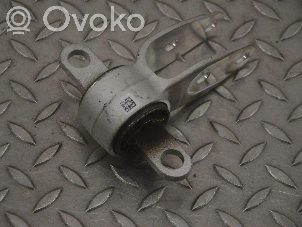 Tesla Model S Engine mounting bracket 
