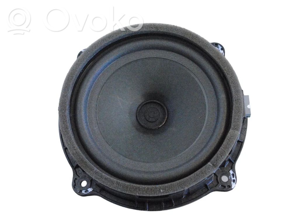 KIA Stinger Rear door speaker 