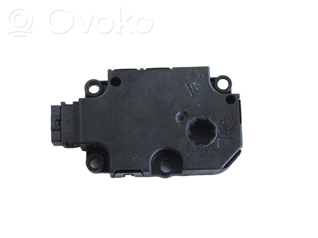 Audi Q5 SQ5 FY Silniczek nagrzewnicy