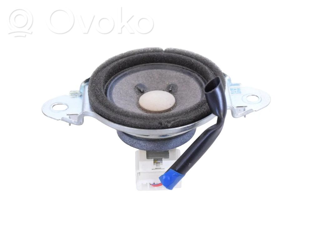 Subaru Outback (BS) Altavoz del panel 