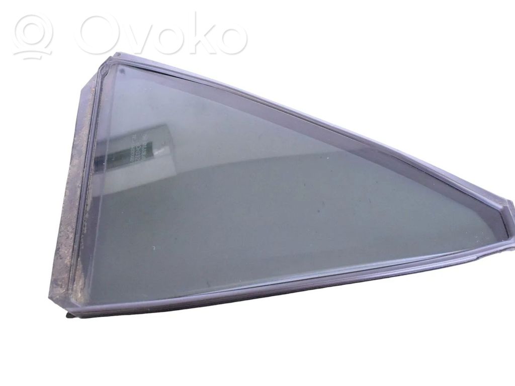 Subaru Outback (BS) Vidrio lateral trasero 