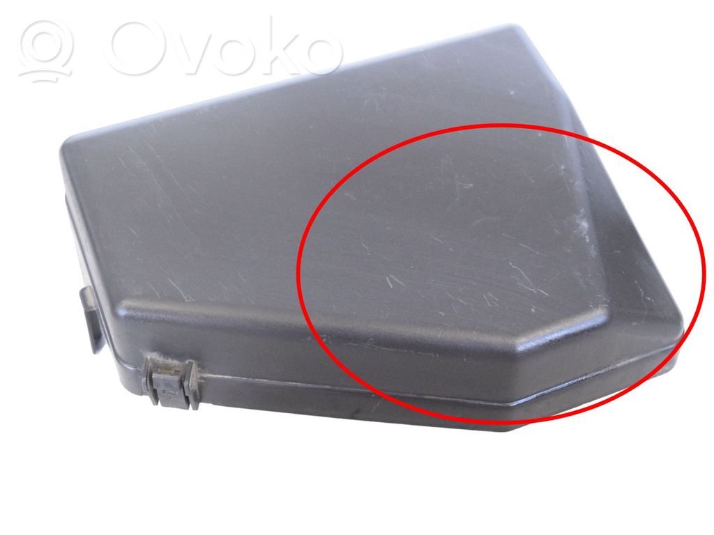 Subaru Outback (BS) Pokrywa skrzynki bezpieczników 