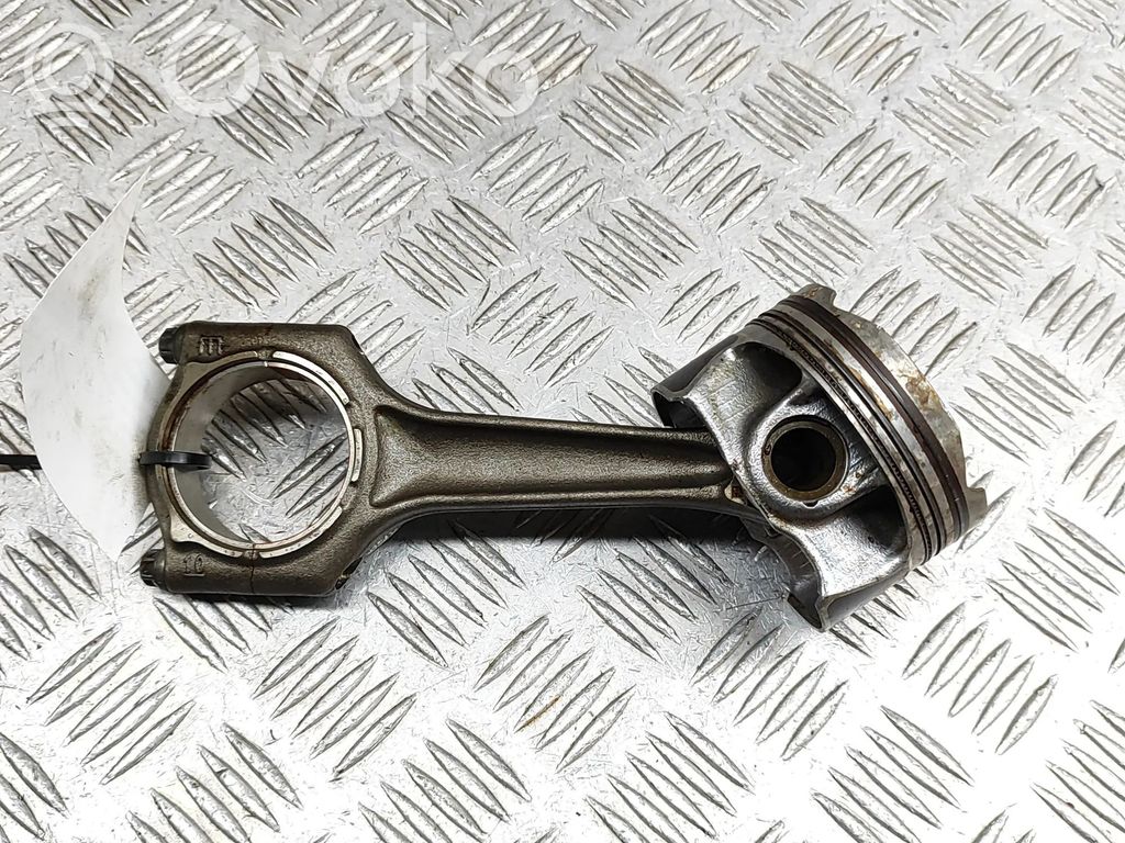BMW 2 F22 F23 Pistón 
