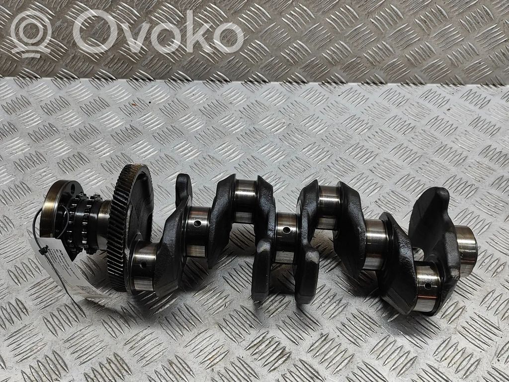 BMW 3 F30 F35 F31 Kloķvārpsta 