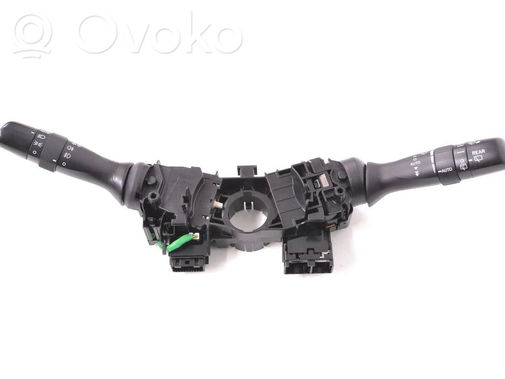 Toyota Prius (XW30) Leva indicatori 