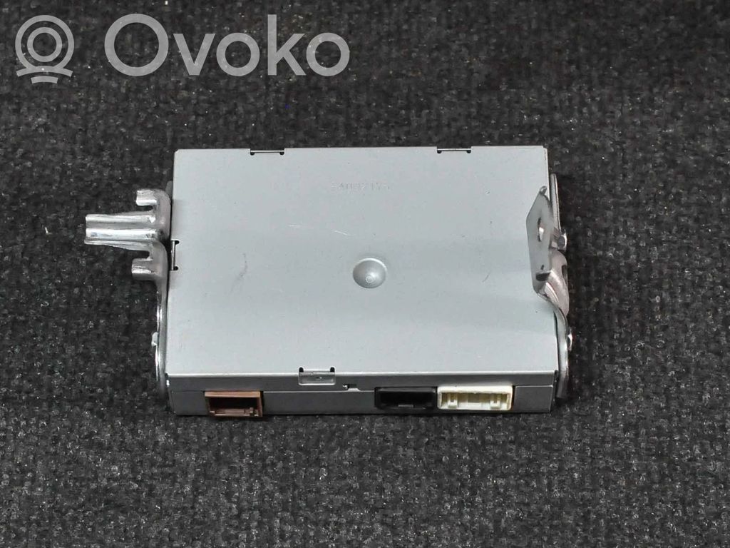Lexus CT 200H Other devices 