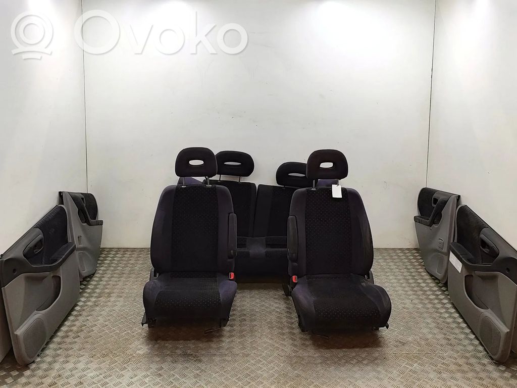 Juego interior   94240FC000,94246FC010,94240FC010,94246FC000