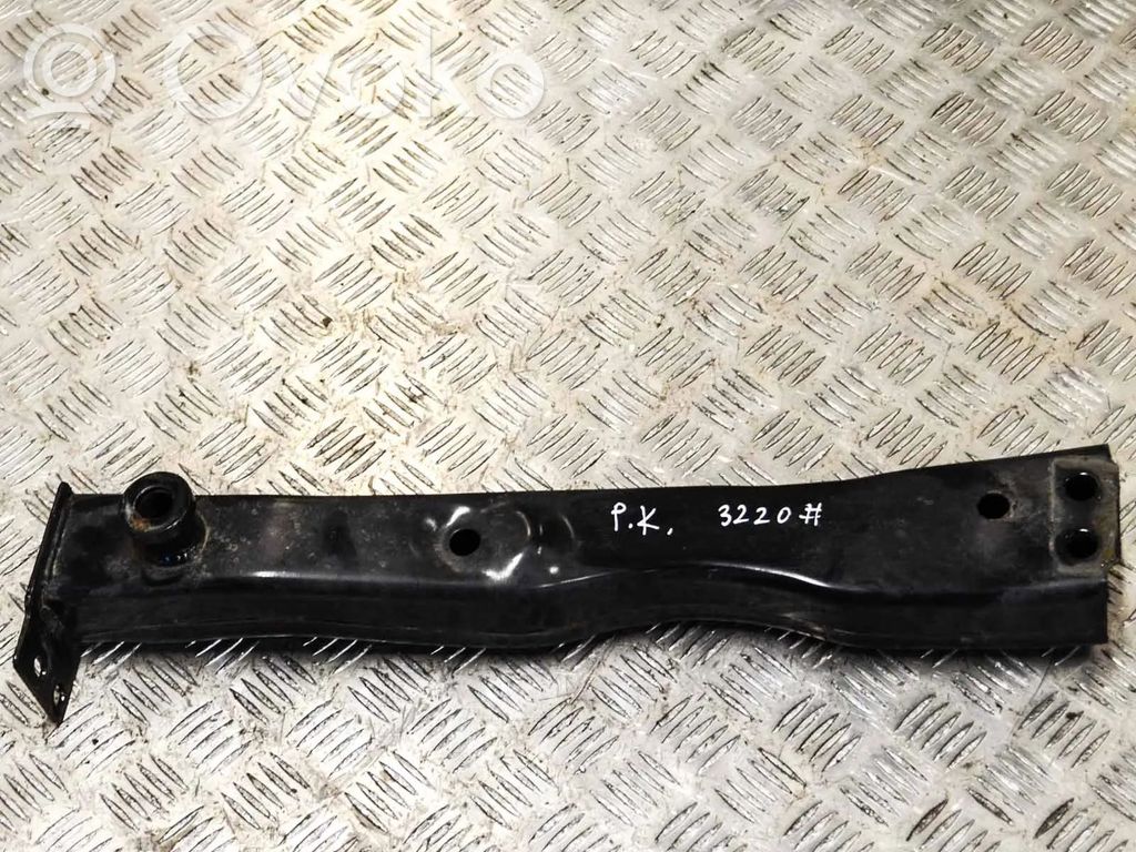 Nissan Qashqai Support, fixation radiateur