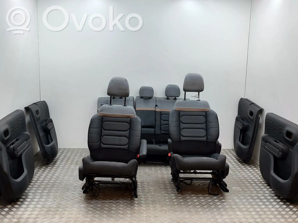 Citroen C3 Aircross Set interni 