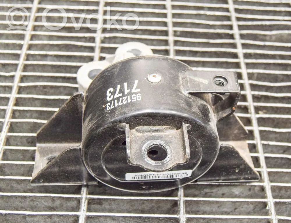Opel Mokka Engine mount bracket 