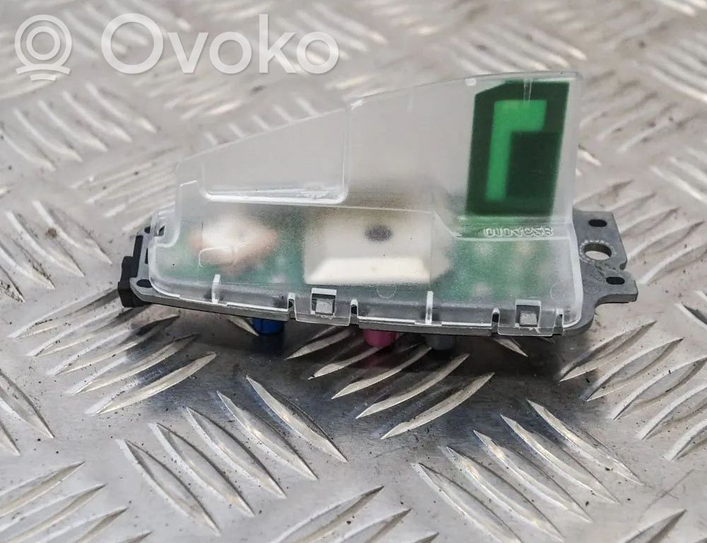 BMW X3 F25 Antenă GPS aeriană