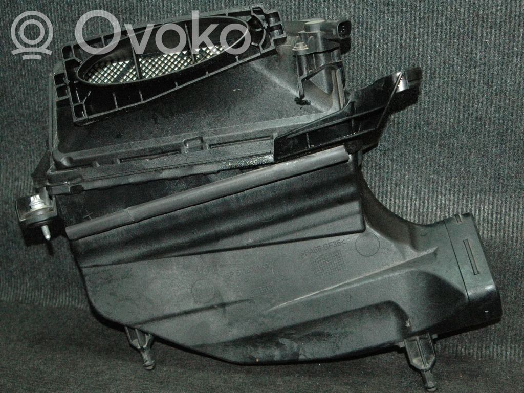 Luftfilterkasten   A6420903101