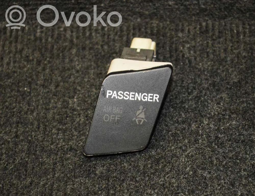 Toyota Yaris Interruptor de encendido/apagado del airbag de pasajero 