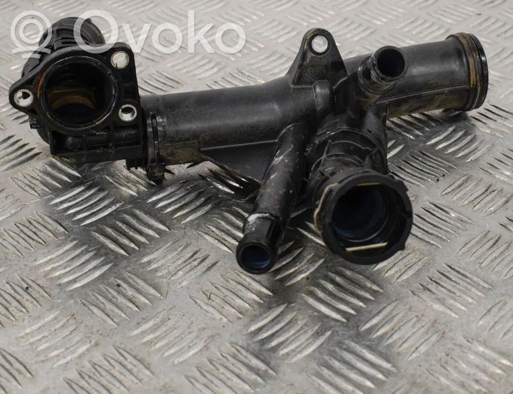 Volkswagen Golf VII Inne części komory silnika 