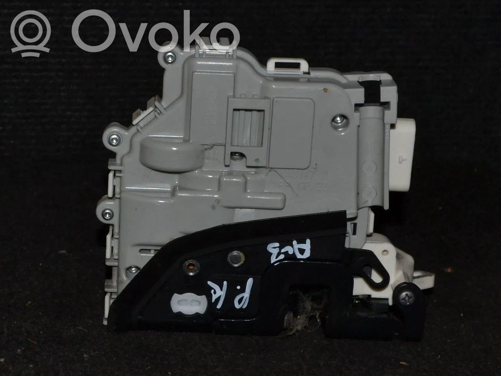 Audi A3 S3 8V Coupé-Türschloss (neben dem Griff) 