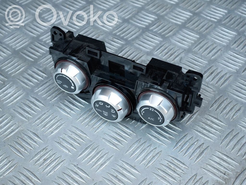 Interruptor de control del ventilador interior   72311SC060