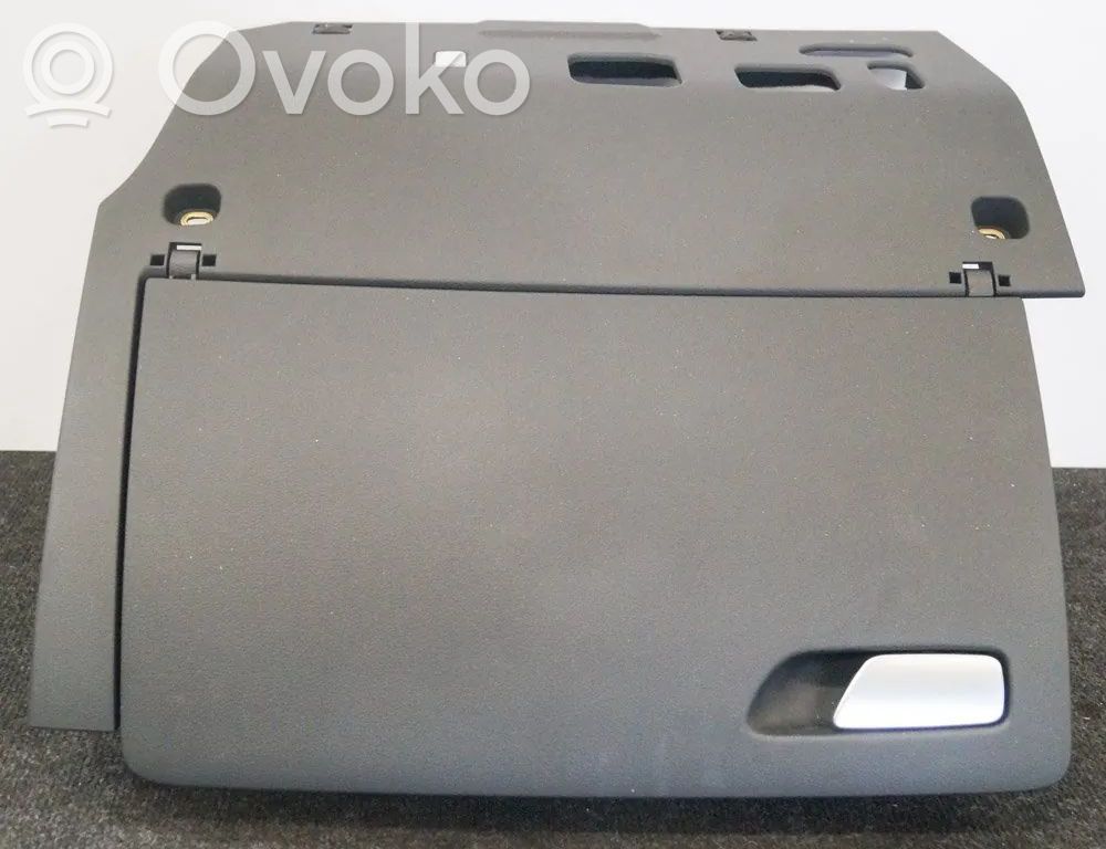 Audi A3 S3 8V Daiktadėžė 