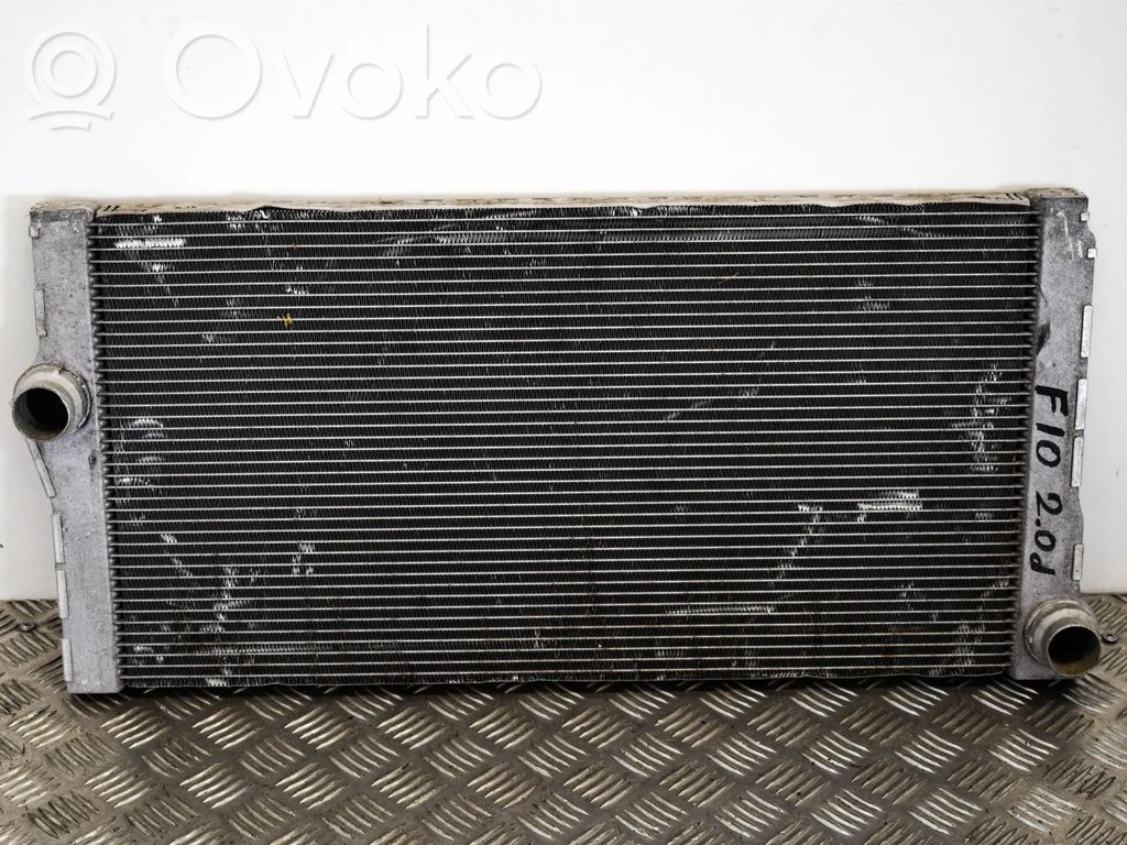 BMW 5 F10 F11 Aušinimo skysčio radiatorius 