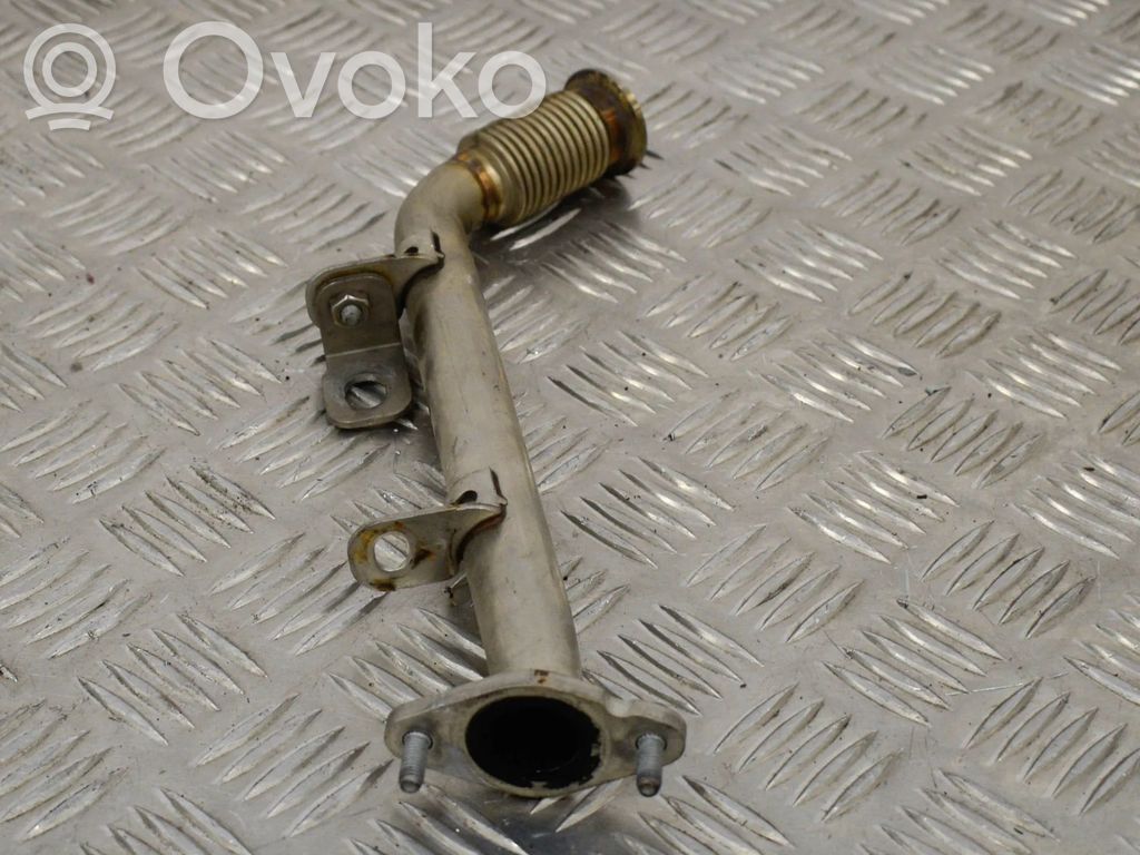 BMW 3 E90 E91 Cita veida dzinēja nodalījuma detaļa 