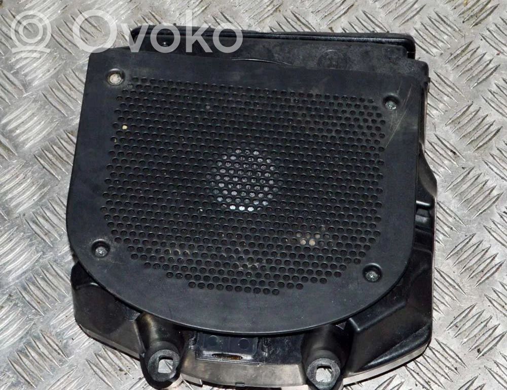BMW 5 GT F07 Subwoofer 
