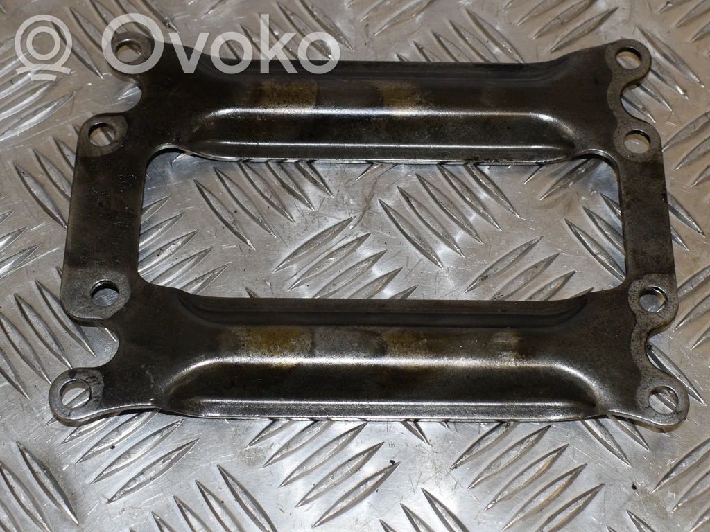 BMW 3 E90 E91 Muu moottoritilan osa 