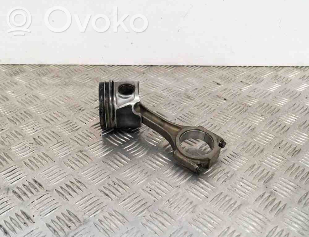 Pistón   7901J038J