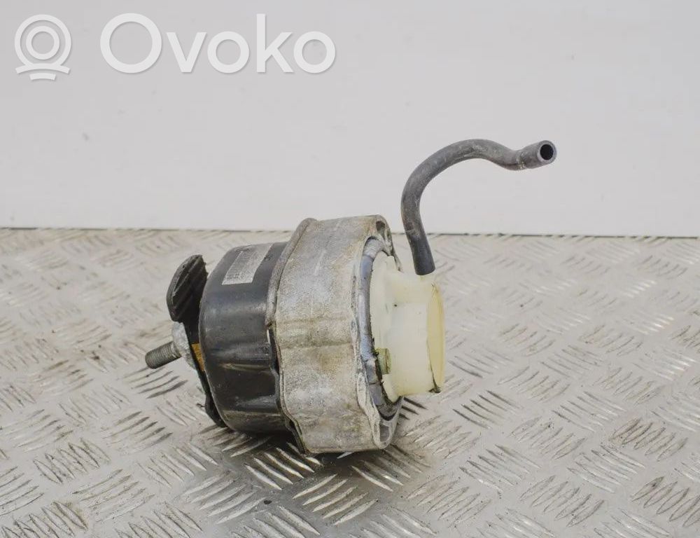 BMW X5 F15 Engine mount bracket 