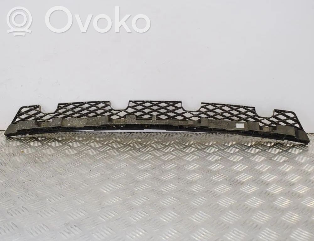 Volkswagen PASSAT B7 Staffa di rinforzo montaggio del paraurti posteriore 
