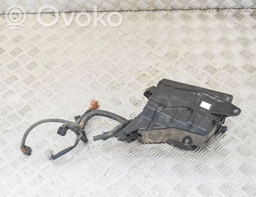 Toyota RAV 4 (XA20) Sulakerasiasarja 