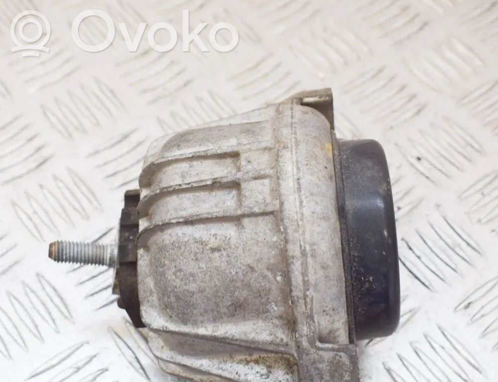 Moottorin kiinnikekorvake