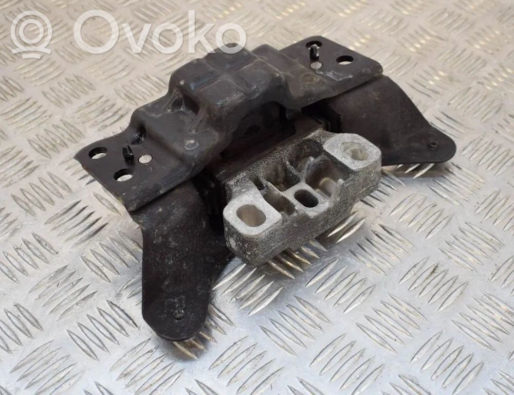 Volkswagen Golf VII Mocowanie / Uchwyt skrzyni biegów 