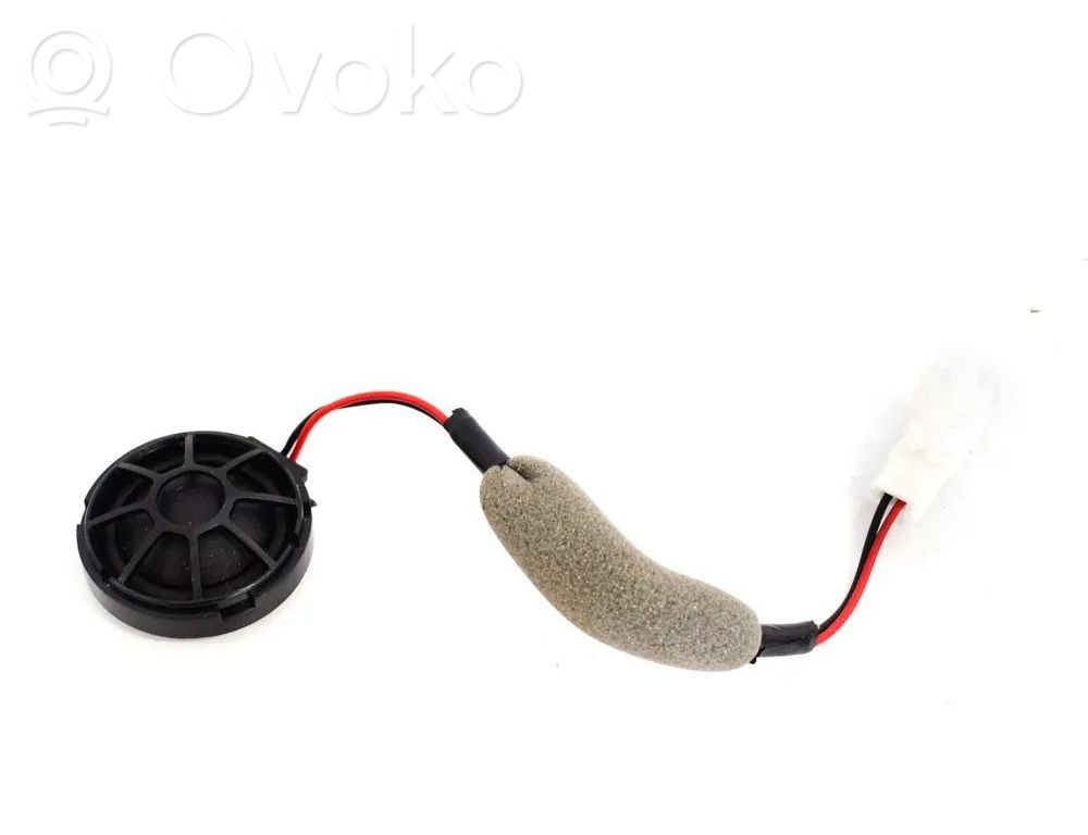 Altavoz de la puerta delantera   105072400A