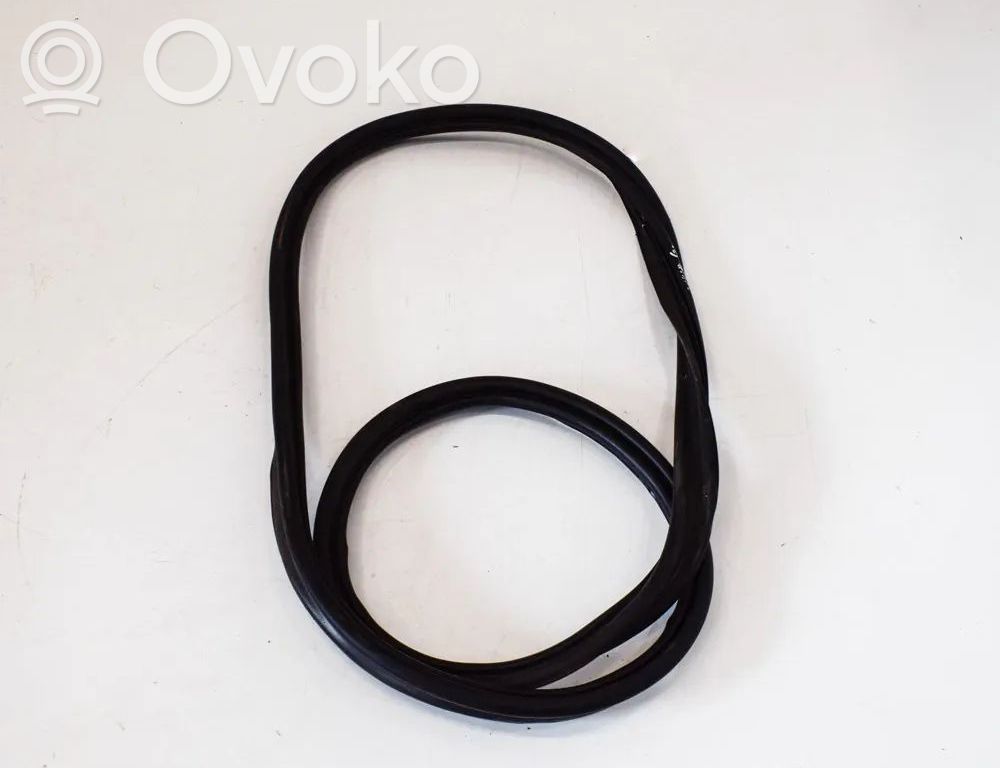 Volvo V40 Gumowa uszczelka bagażnika tylnego / Na karoserii 
