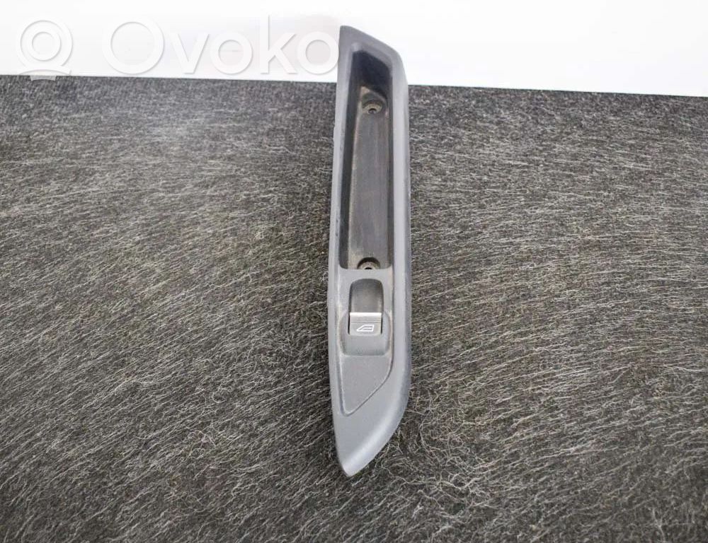 Electric window control switch   AV11R226A37BAW