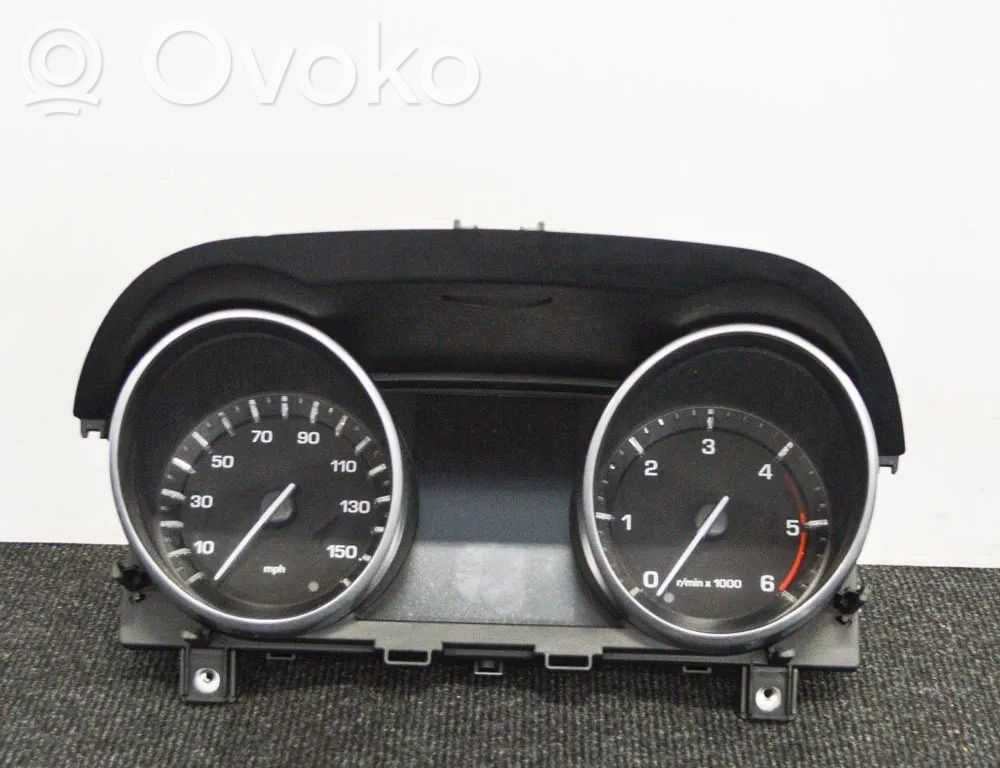 Land Rover Range Rover Evoque L538 Speedometer (instrument cluster) 