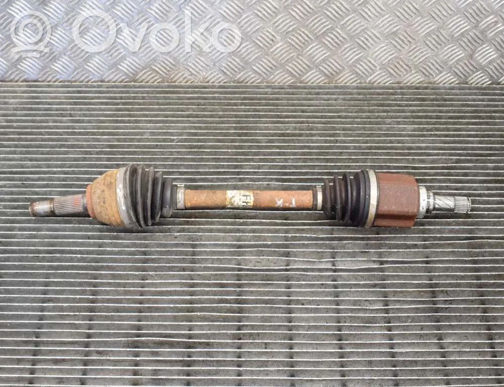 Nissan Juke I F15 Półoś przednia 