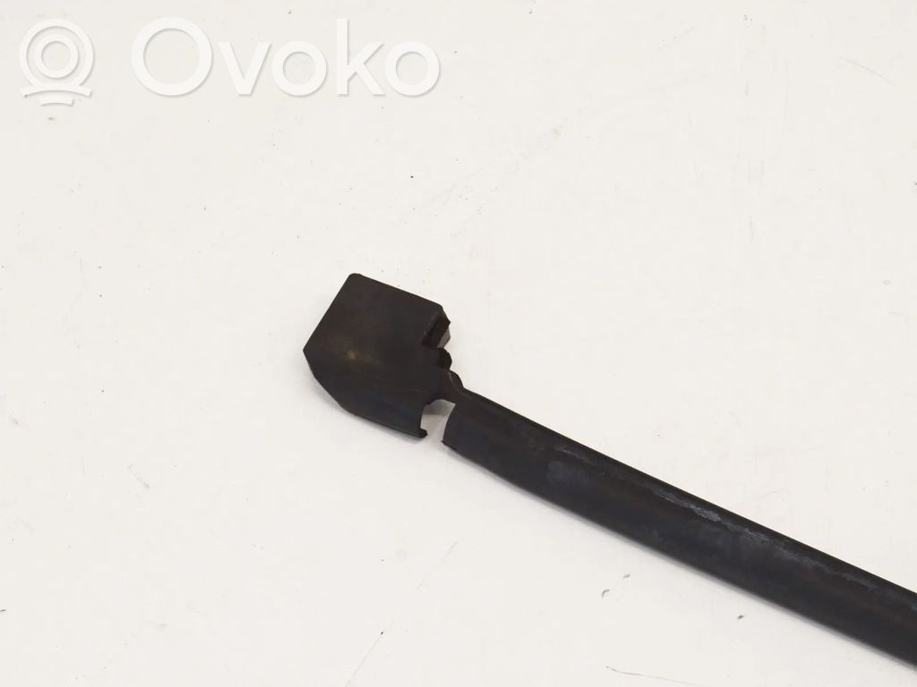 Opel Mokka Engine compartment rubber 