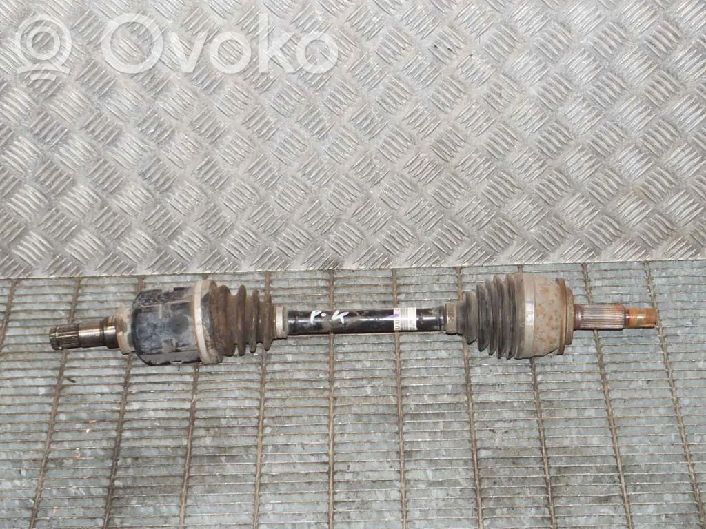 Toyota Auris E180 Eje de transmisión delantero 