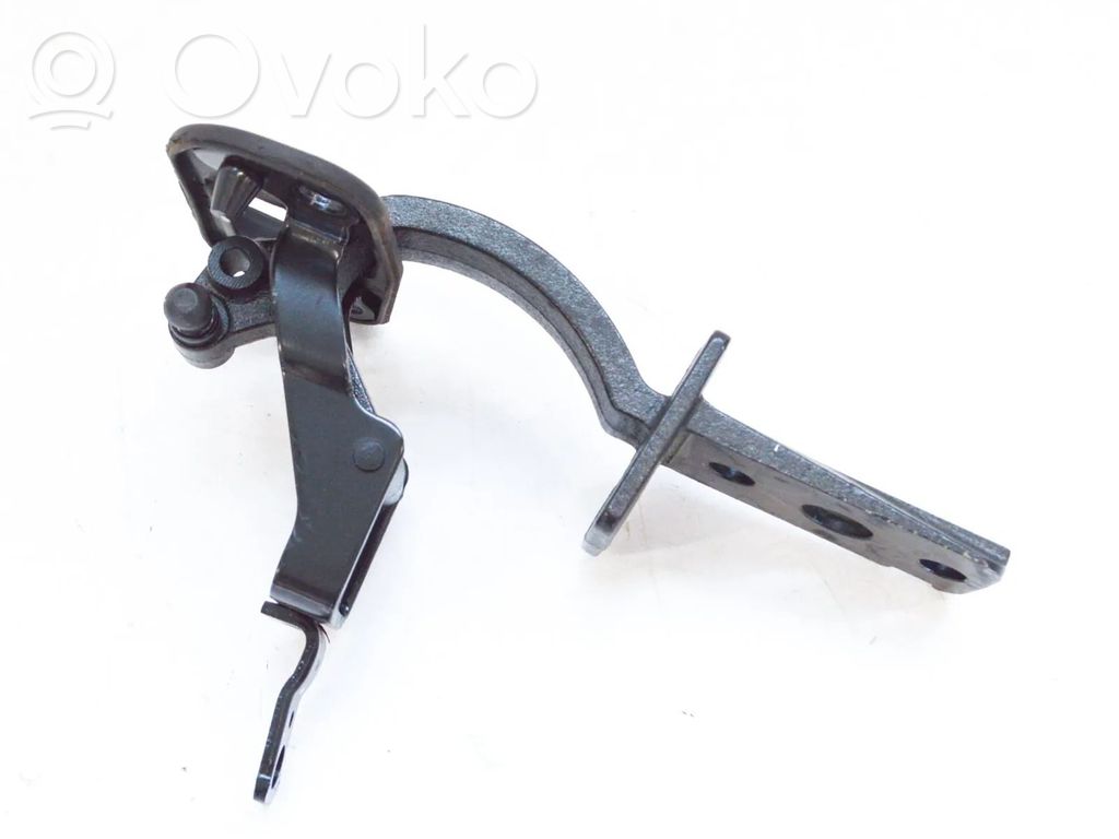 Volvo V70 Tailgate/trunk/boot hinge 