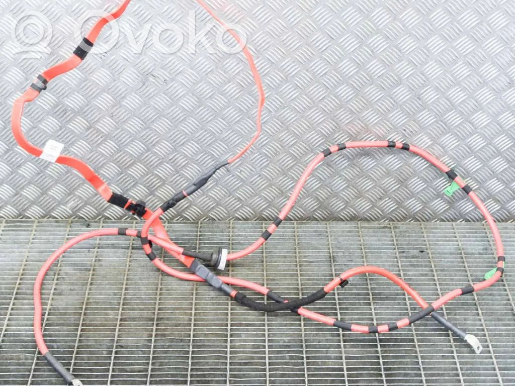 Audi A4 S4 B9 8W Pluskabel Batterie 