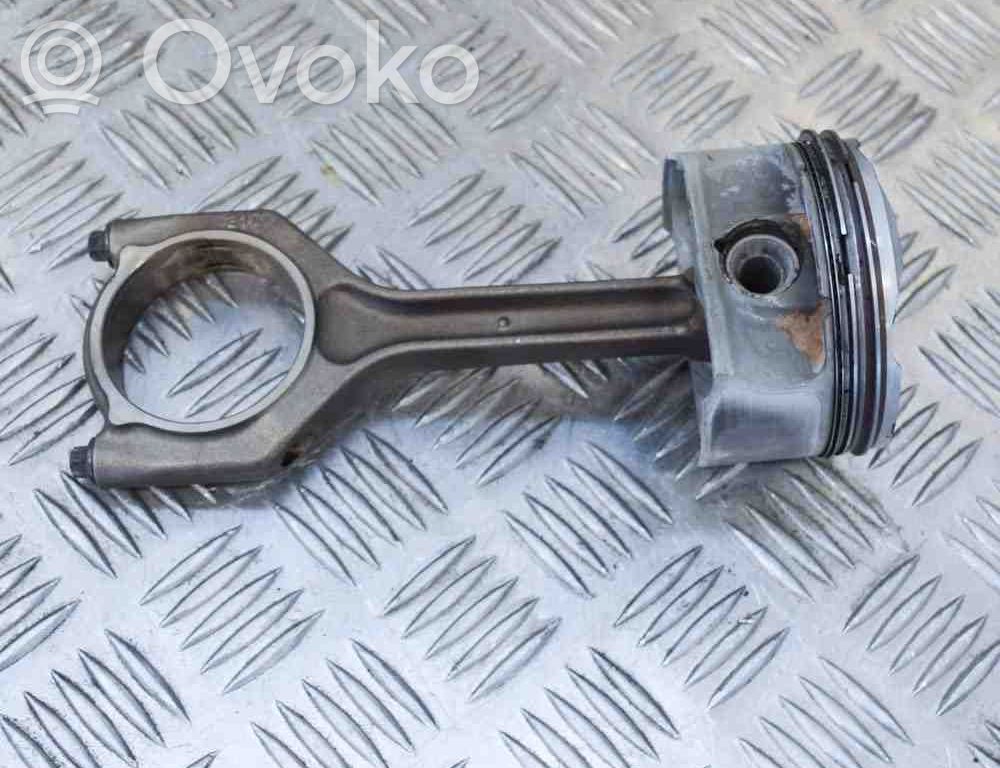 BMW 5 E60 E61 Piston 