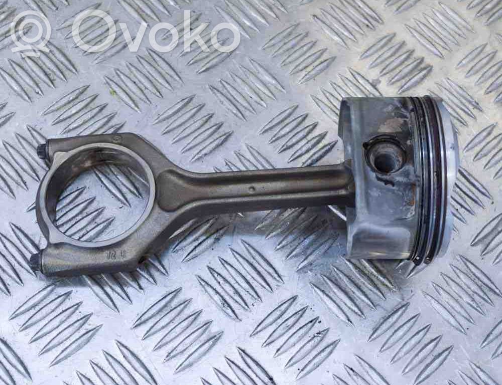BMW 5 E60 E61 Piston 