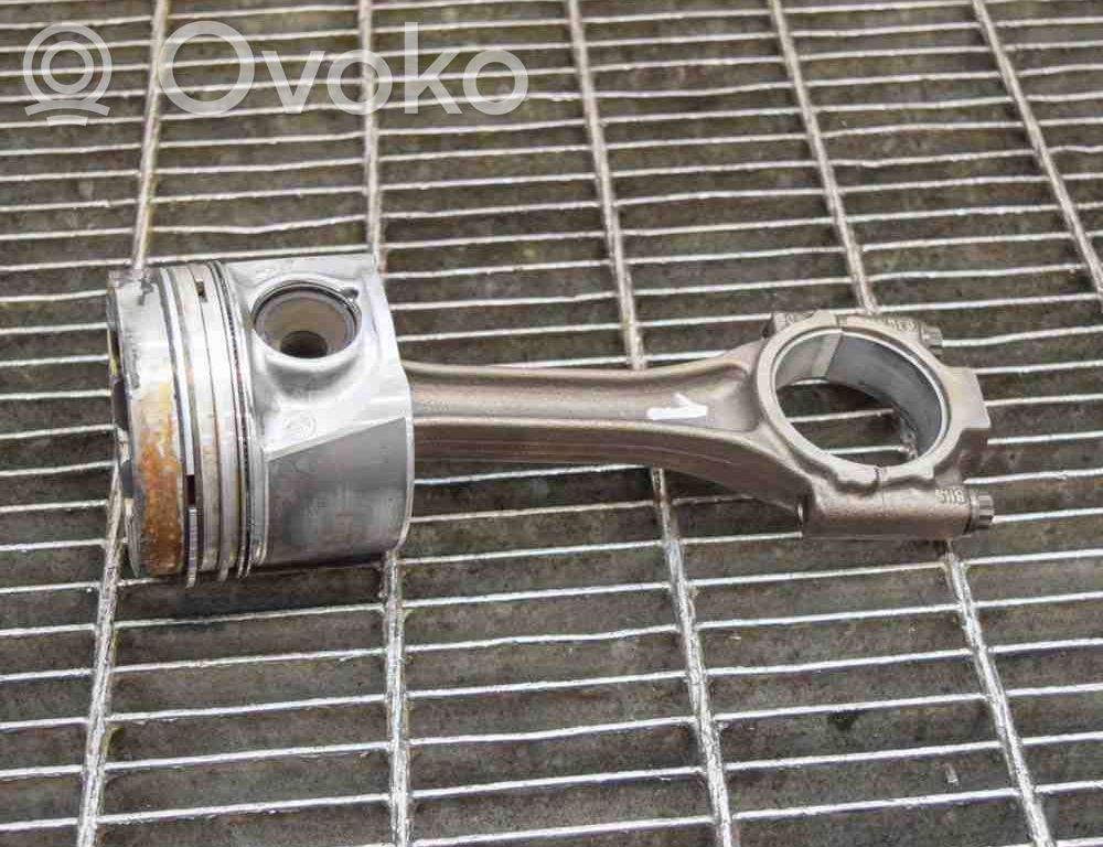 Skoda Octavia Mk2 (1Z) Mäntä 