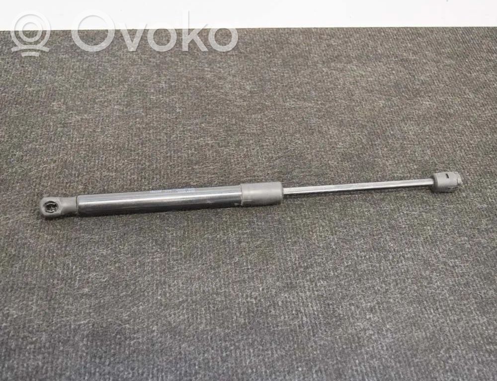Skoda Superb B8 (3V) Siłownik maski przedniej