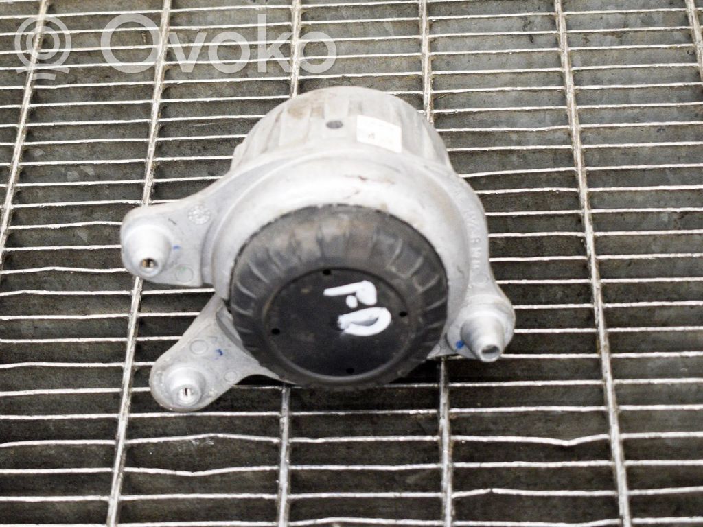 Mercedes-Benz C W205 Supporto di montaggio del motore 