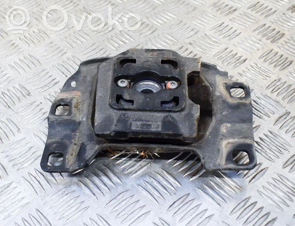 Ford Focus Gearbox mount 